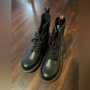 Dr Martens boots 1460 black leather